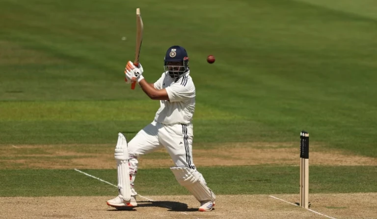 IND vs ENG: ऋषभ पंत ने लॉर्ड्स में रचा इतिहास, विव रिचर्ड्स का रिकॉर्ड तोड़कर बने नए 'सिक्स किंग'