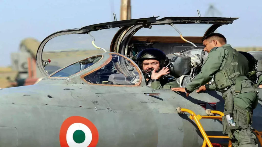 वायु सेना ने ऑपरेशन सफेद सागर को याद किया, शहीदों को दी श्रद्धांजलि