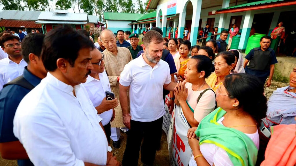 मणिपुर मामले में कांग्रेस नेता राहुल गांधी ने केंद्र सरकार को घेरा, कहा राज्य के हालात में सुधार नहीं, टुकड़ों में बंटा