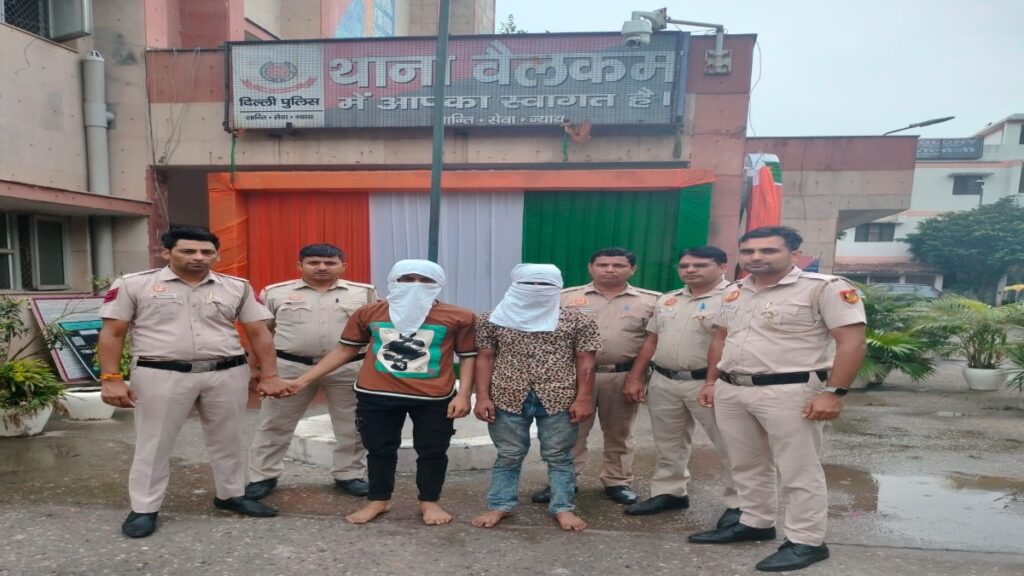 वेलकम इलाके में पुलिस से मुठभेड़, बदमाश पड़ोसी की छत से हुआ था फरार, अस्पताल से हिरासत में लिया