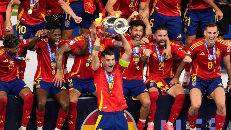 Euro 2024 Spain beat England 2-1 to win the European title for the fourth time, England's dream shattered