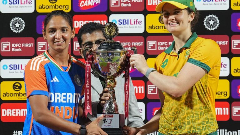 India beat South Africa by 10 wickets, leveled the series