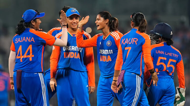 Indian women's team's one-sided win over South Africa, three T20 match series tied 1-1