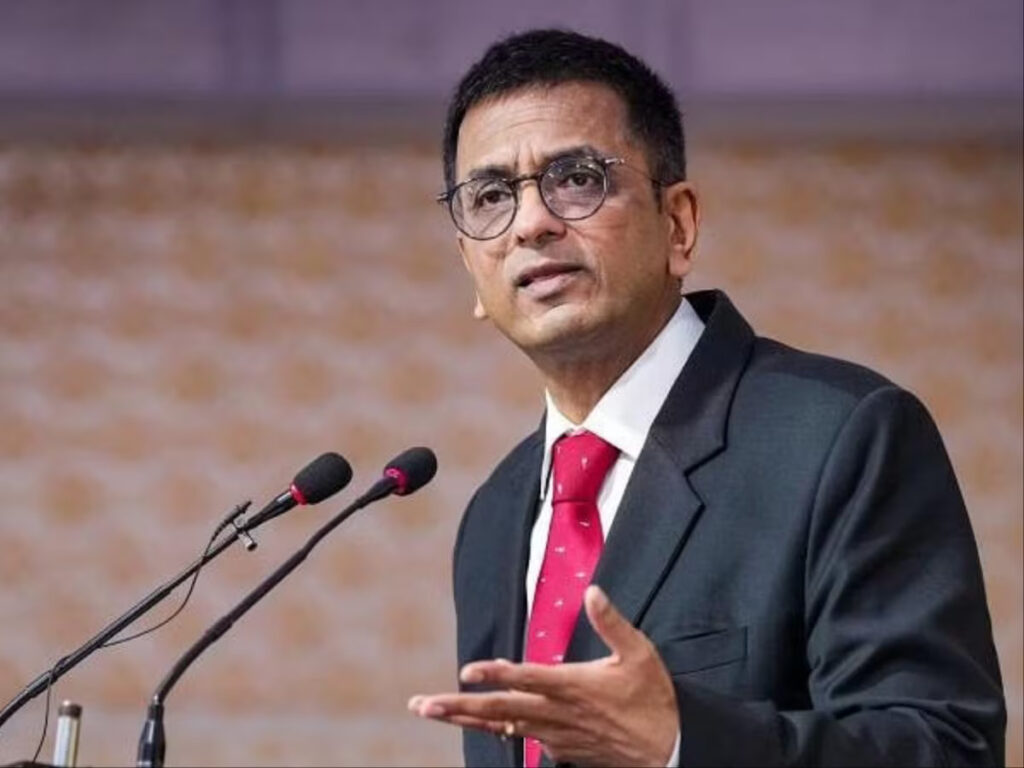 क्षेत्रीय भाषाओं में भी होनी चाहिए कानून की पढ़ाई: न्यायाधीश धनंजय यशवंत चंद्रचूड़