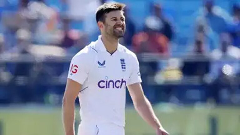 Mark Wood in England team after Anderson's retirement