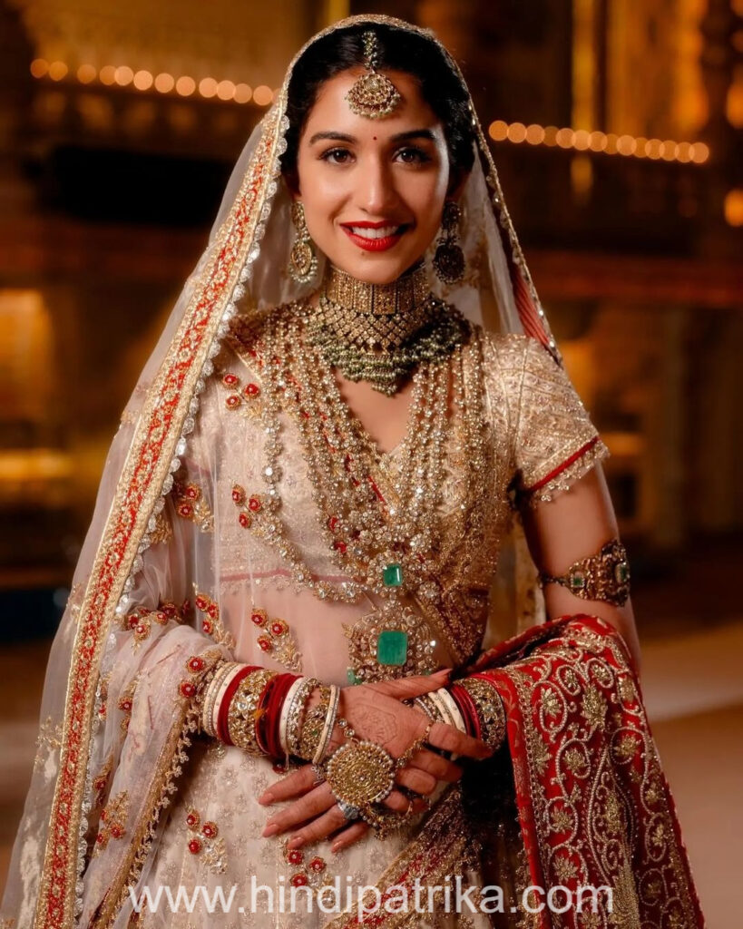 Radhika Merchant's bridal look (12)