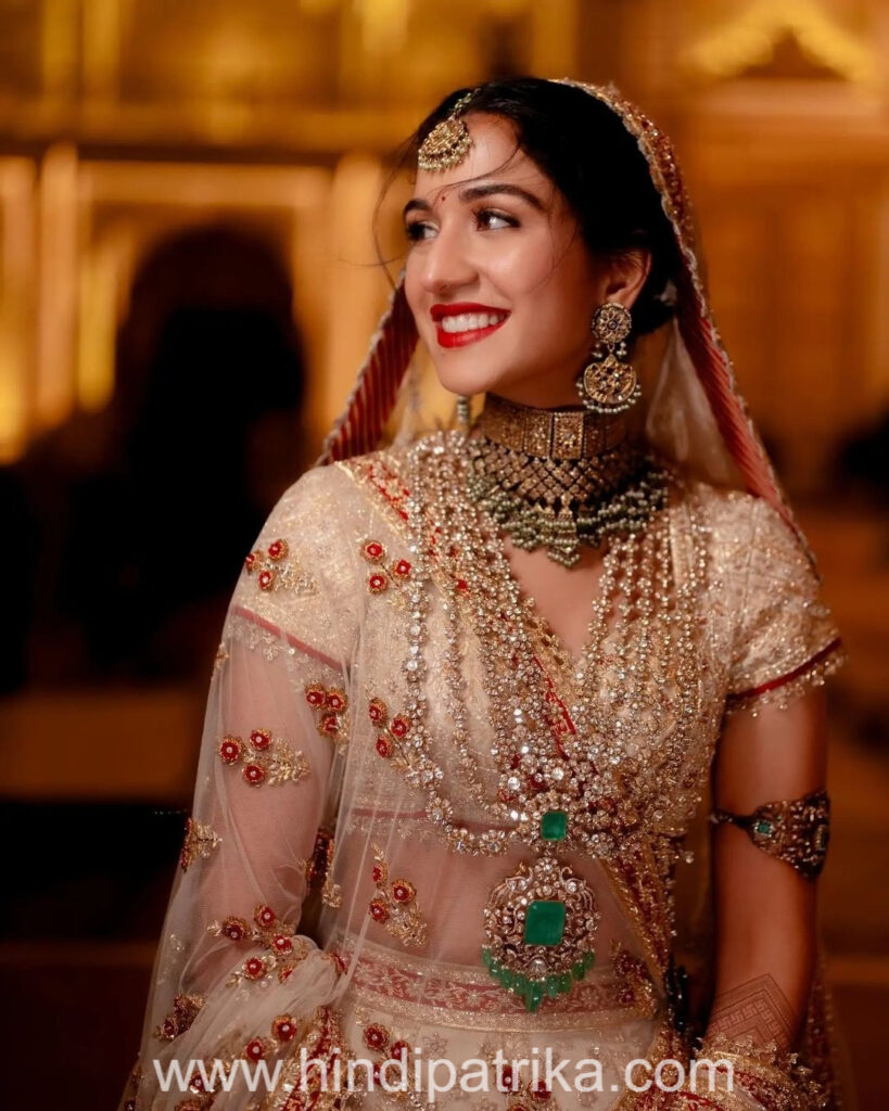 Radhika Merchant's bridal look (13)