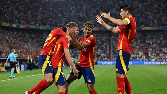 फ्रांस को 2-1 से हरा कर यूरो 2024 के फाइनल में स्पेन