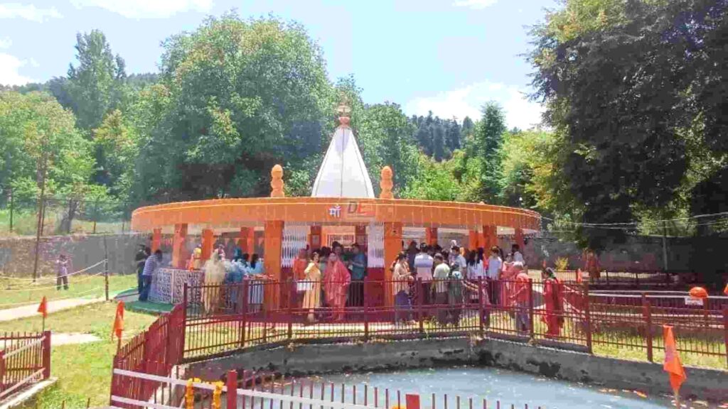 अनंतनाग में उमा भगवती मंदिर के कपाट 34 वर्षों के बाद खुले