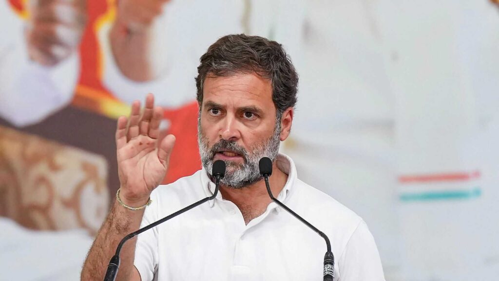गलत नीतियों का खमियाजा हमारे जवान भुगत रहे हैं : राहुल गांधी