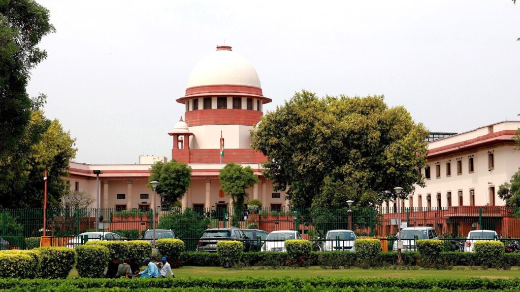 दो उच्च न्यायालयों के दस अतिरिक्त न्यायाधीशों को स्थायी न्यायाधीश बनाया गया