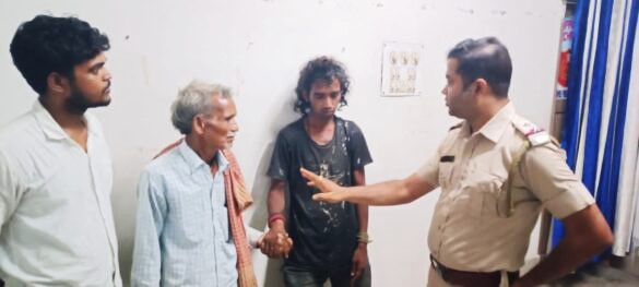 गोरखपुर के लापता गणित शिक्षक बांग्लादेश सीमा पर मिले, पेड़ के नीचे गणित के सवाल हल करते हुए
