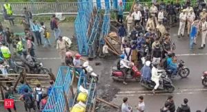 Kolkata Rape-Murder Case: Police Lathi-Charge During Nabanna March, BJP Announces Bengal Bandh