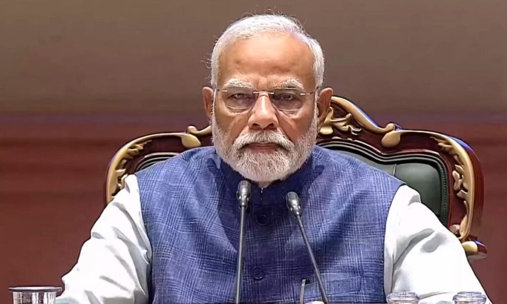 मोदी बोले- कांग्रेस हिंदुओं को जाति में बांटती है: मुस्लिमों की बात आने पर इनके नेताओं के मुंह पर ताला लग जाता है